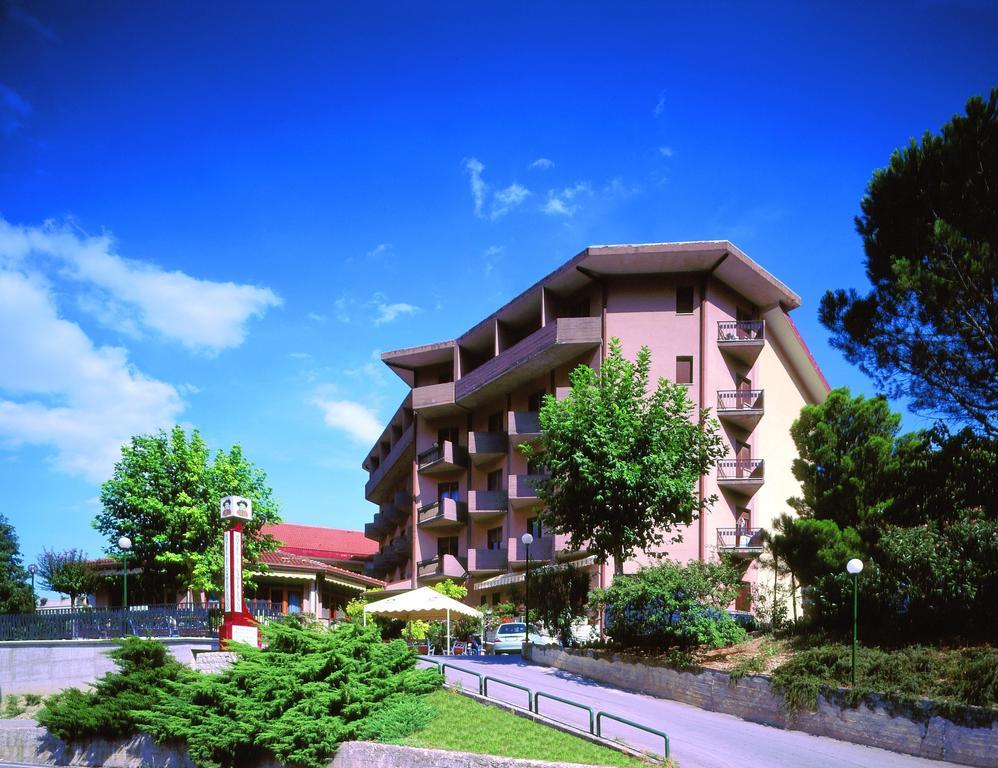 Hotel Del Camerlengo Fara San Martino Екстериор снимка
