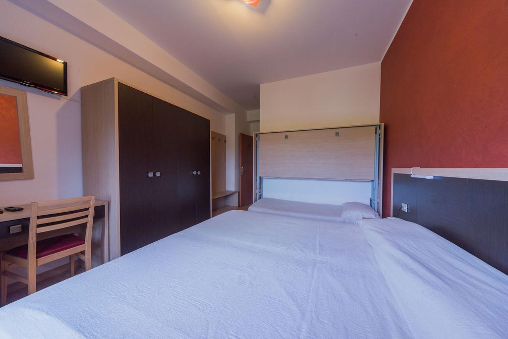 Hotel Del Camerlengo Fara San Martino Стая снимка