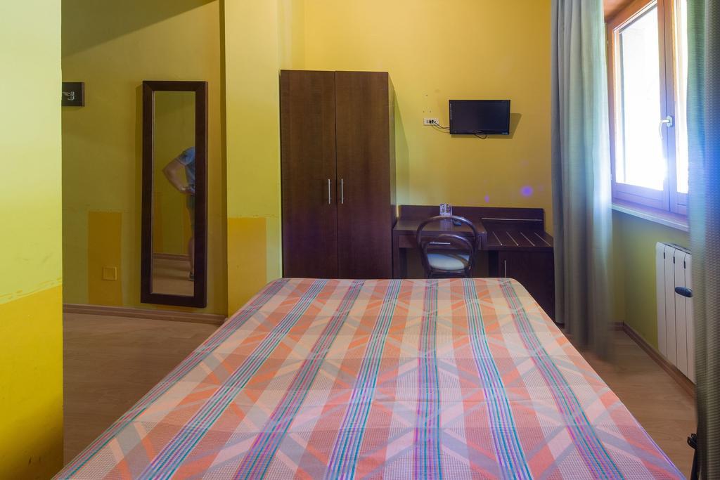Hotel Del Camerlengo Fara San Martino Стая снимка
